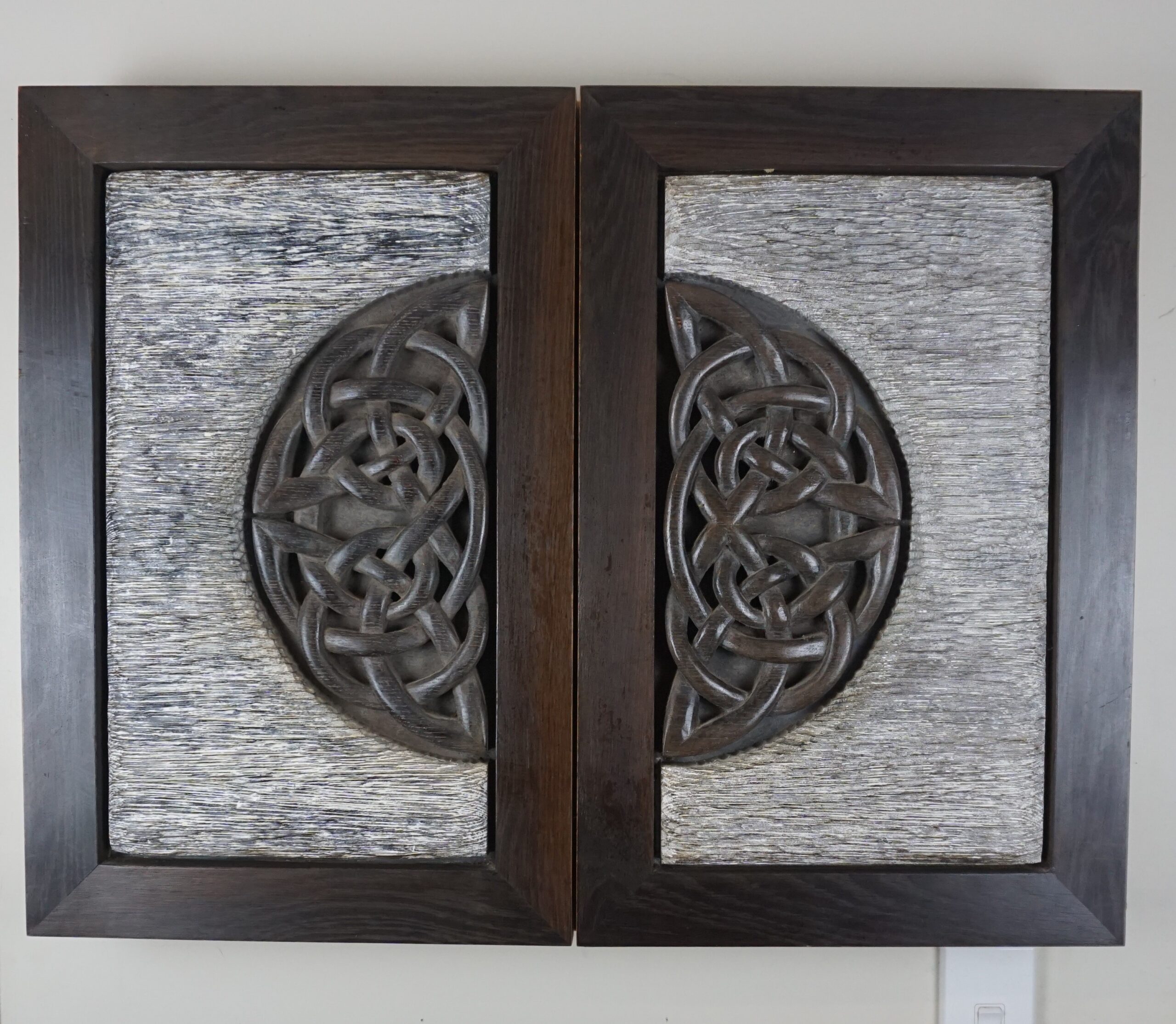 Knot of Life. Dartboard cabinet