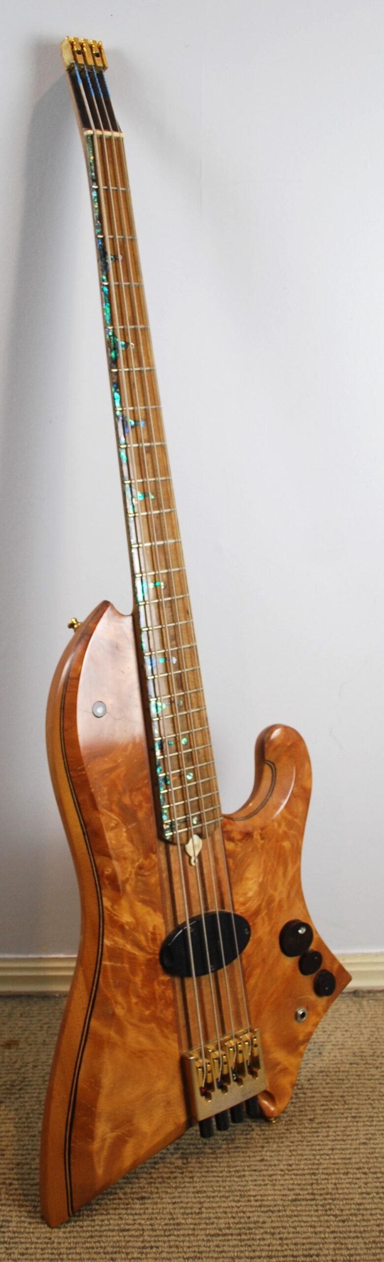 Headless Kiwi. P bass Guitar